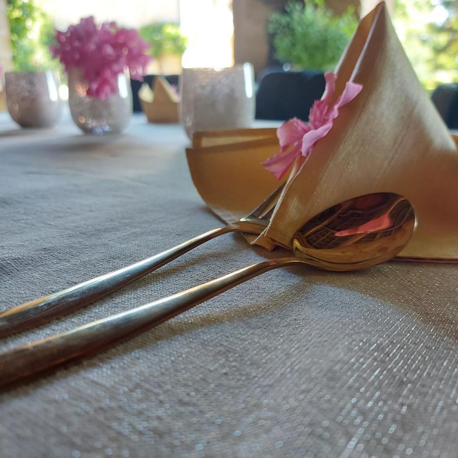 Les Trois L Bed & Breakfast Gindou Dış mekan fotoğraf