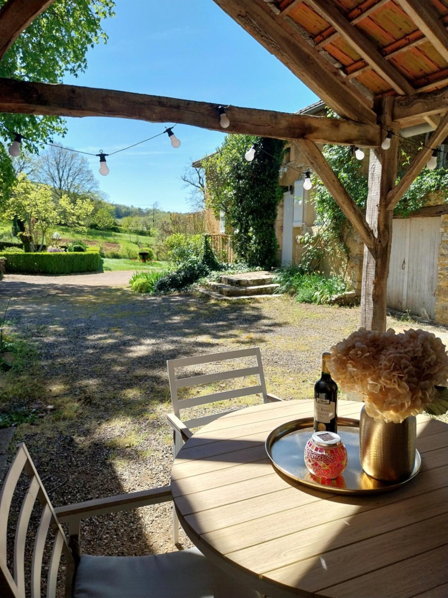 Les Trois L Bed & Breakfast Gindou Dış mekan fotoğraf