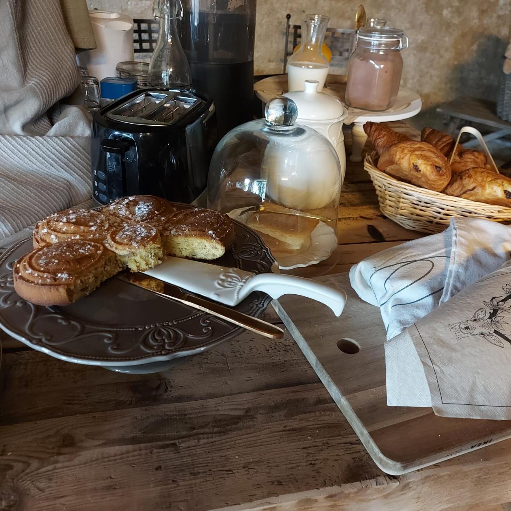 Les Trois L Bed & Breakfast Gindou Dış mekan fotoğraf